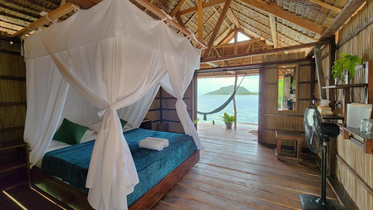 Mansuar Raja Ampat Bungalows Kri ภายนอก รูปภาพ